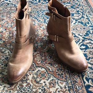 GRAY small heel zip boots